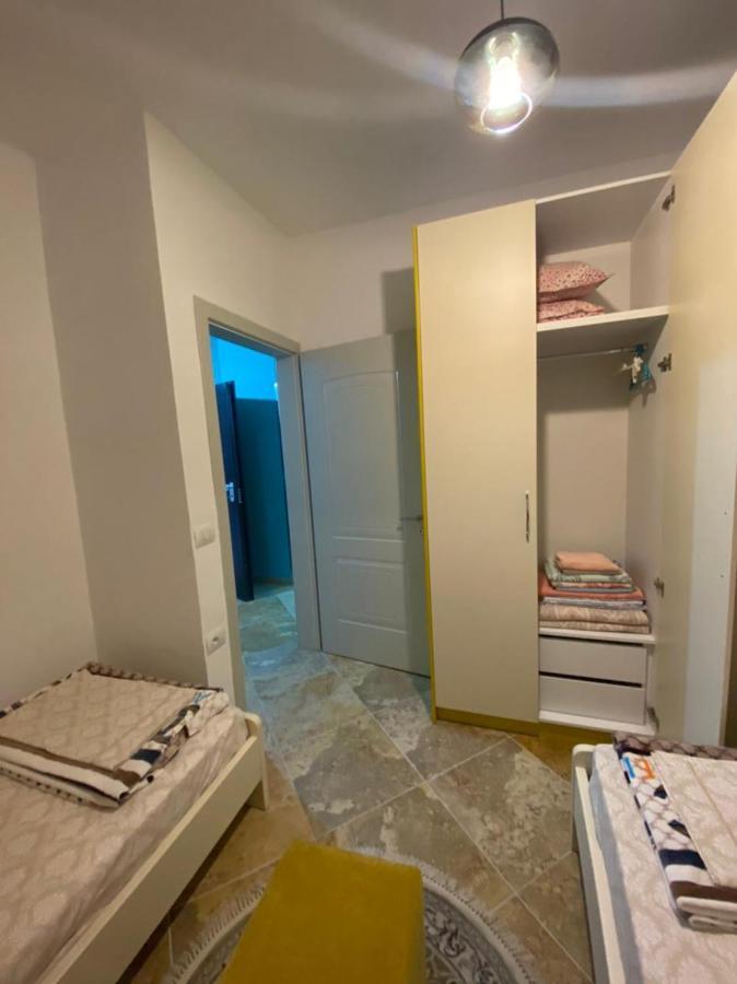Front Апартаменты *